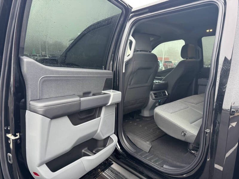 2025 Ford F-150 Lightning XLT