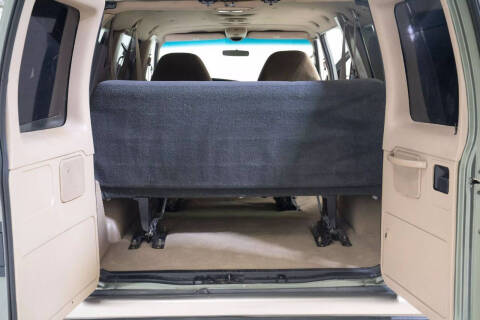 2002 Ford E-Series E-350 SD XLT