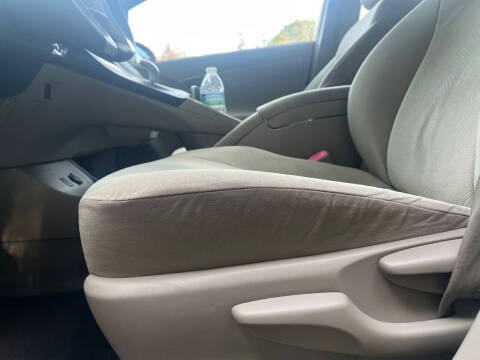 2011 Toyota Prius Two