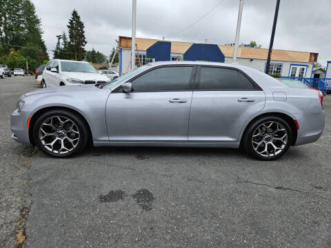 2018 Chrysler 300 S