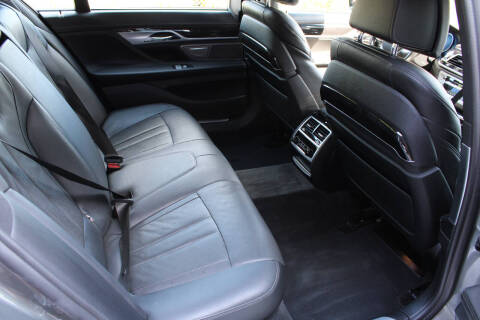 2019 BMW 7 Series 740i