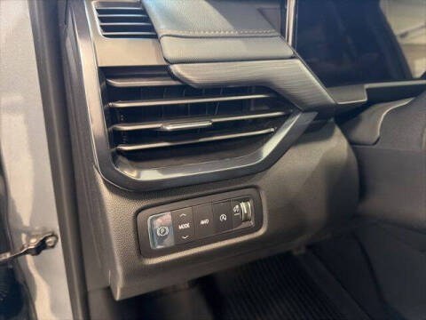 2025 GMC Acadia AT4