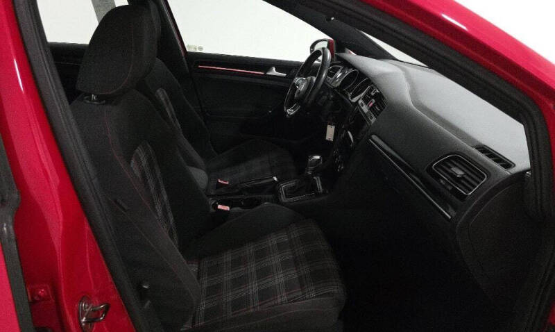 2015 Volkswagen Golf GTI S