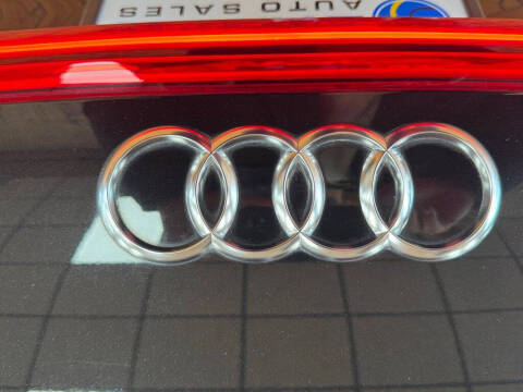 2019 Audi e-tron quattro Prestige