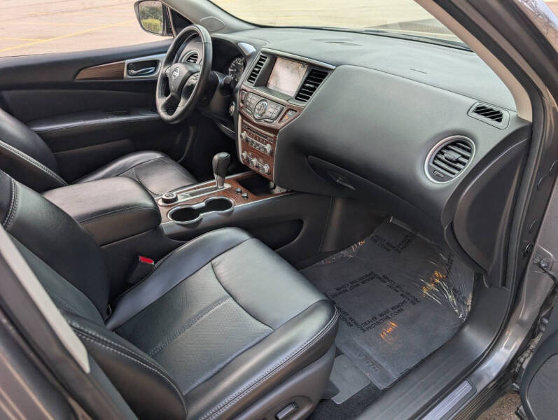 2018 Nissan Pathfinder Platinum