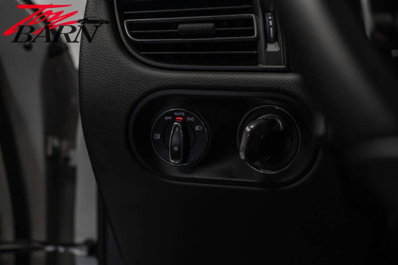 2023 Porsche Macan S