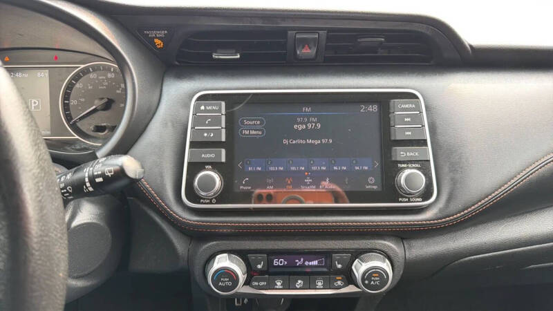 2020 Nissan Kicks SR