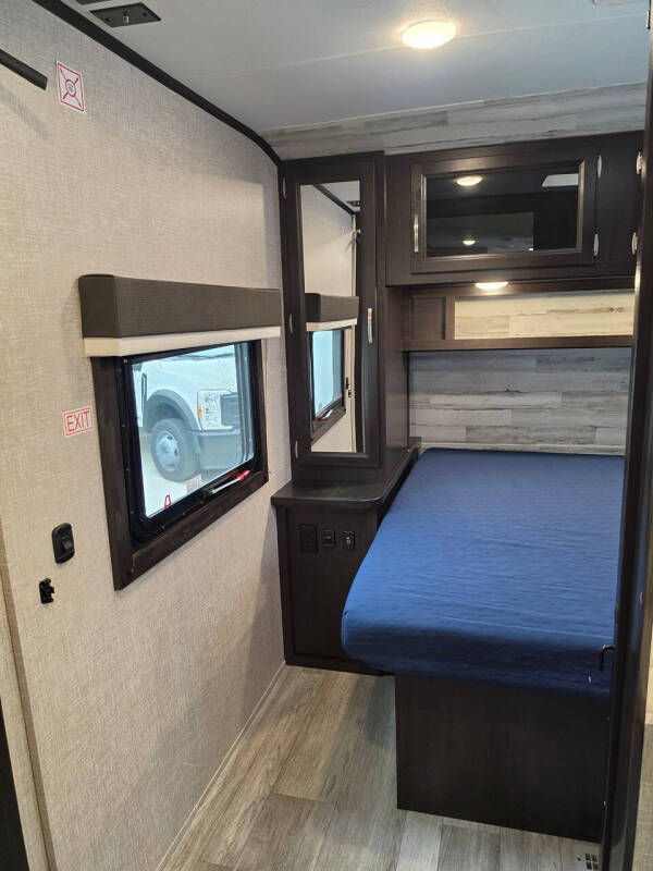 2022 Jayco Jay Feather