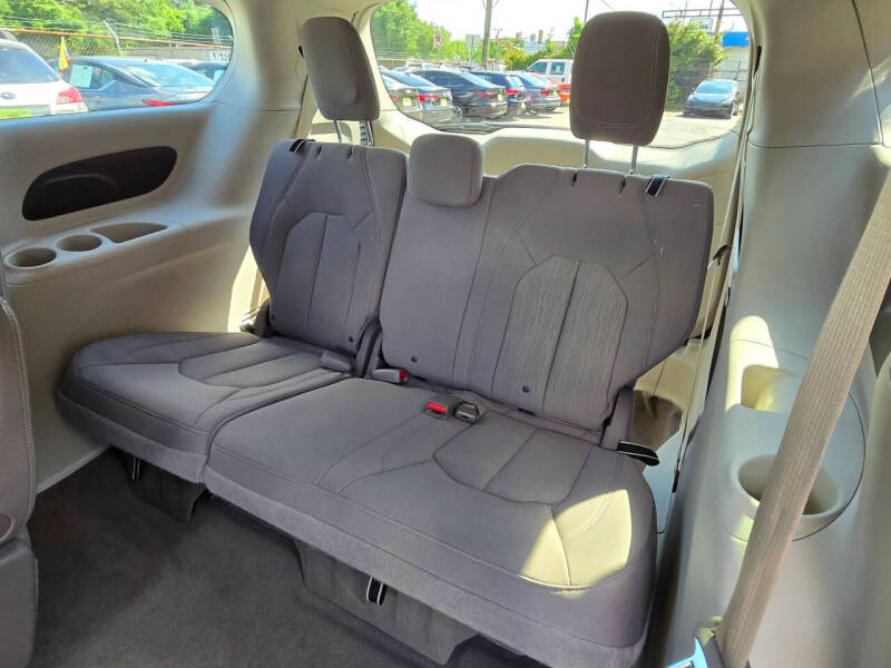 2020 Chrysler Pacifica Touring