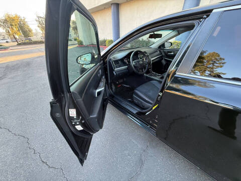 2015 Toyota Camry SE