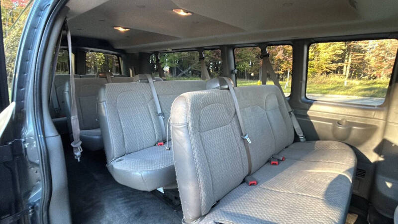 2017 Chevrolet Express LT 3500