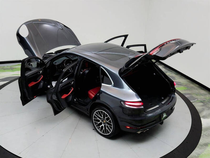 2021 Porsche Macan S