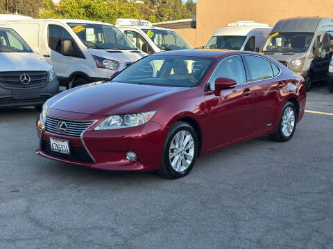 2013 Lexus ES 300h