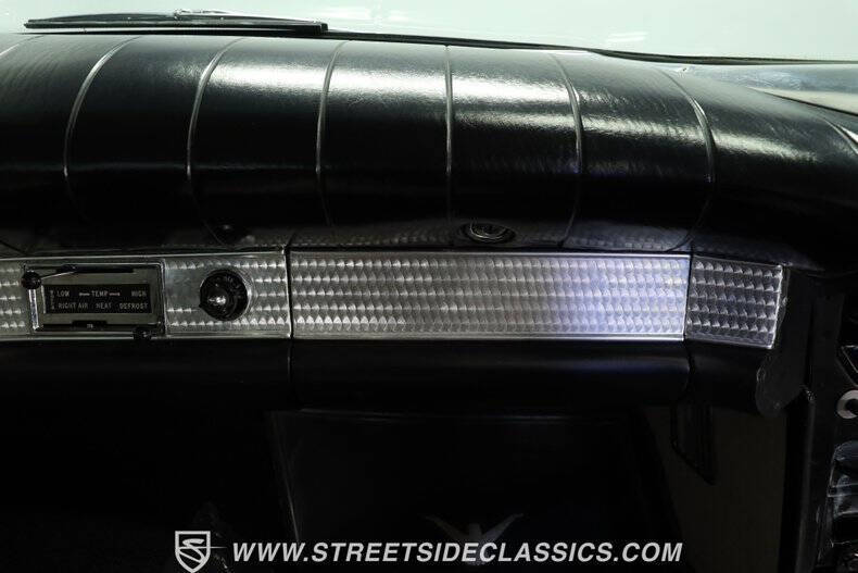 1957 Ford Thunderbird