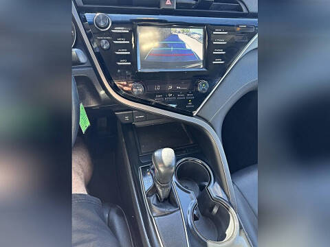 2018 Toyota Camry SE