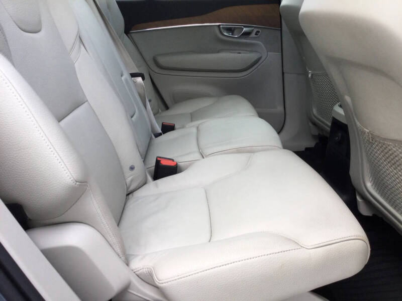 2021 Volvo XC90 Recharge T8 Inscription Expression 7P