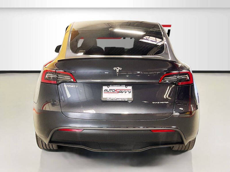 2024 Tesla Model Y Long Range