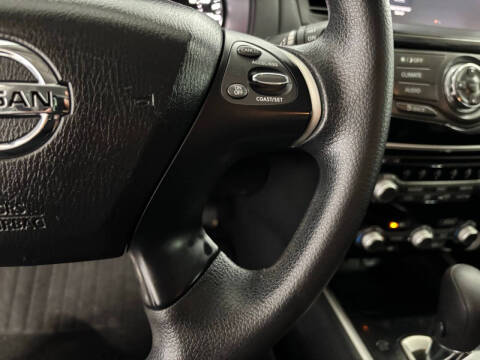 2019 Nissan Pathfinder S