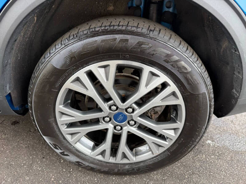 2021 Ford Escape SEL