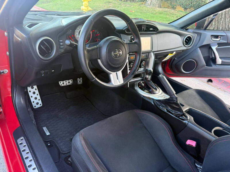 2016 Scion FR-S