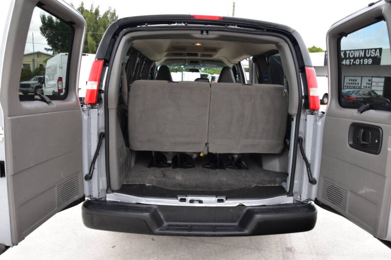 2016 Chevrolet Express LS 2500