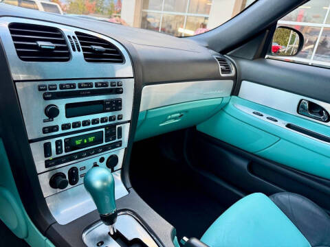 2002 Ford Thunderbird Deluxe