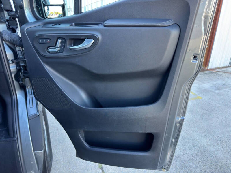 2024 Mercedes-Benz Sprinter 2500