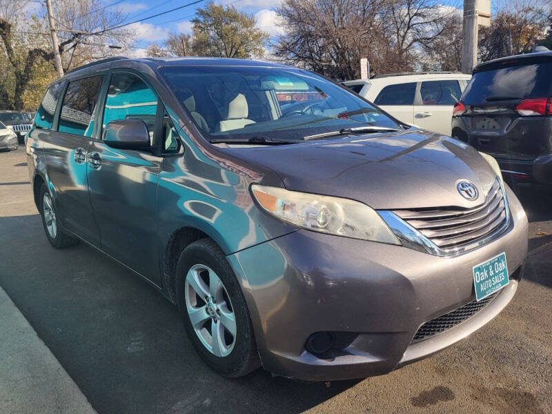 2015 Toyota Sienna LE 8-Passenger