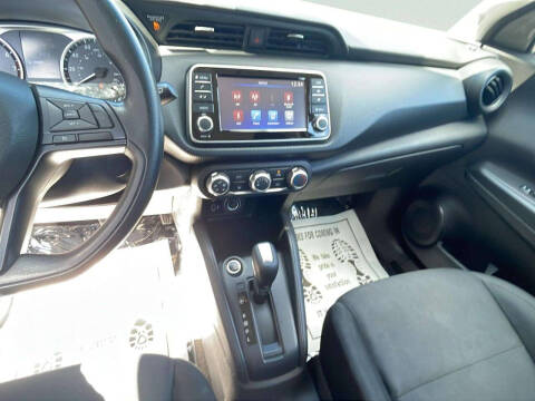 2023 Nissan Kicks S