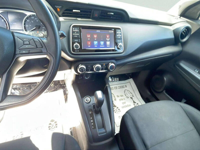 2023 Nissan Kicks S