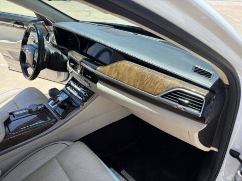 2017 Genesis G90