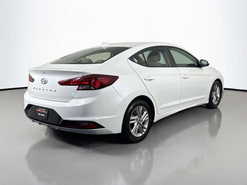 2019 Hyundai Elantra