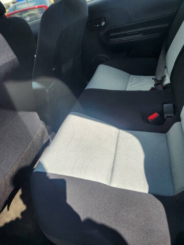 2015 Toyota Prius c One