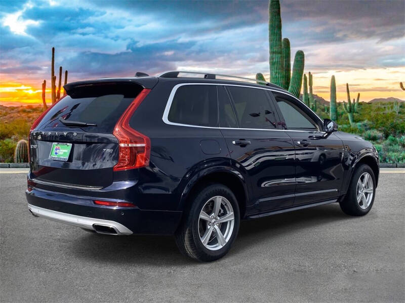 2016 Volvo XC90 T5 Momentum