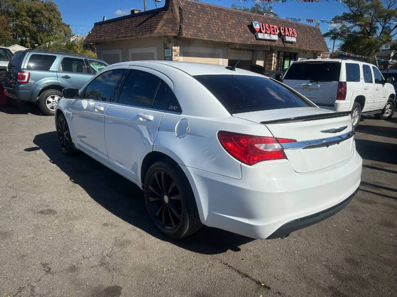2013 Chrysler 200 Limited