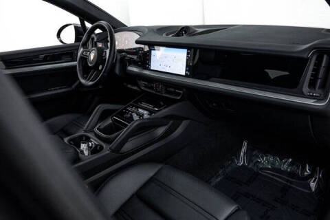 2025 Porsche Cayenne Coupe