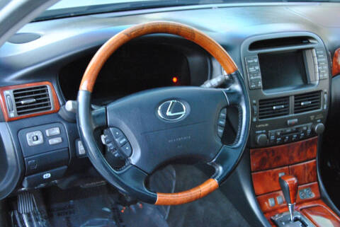 2005 Lexus LS 430