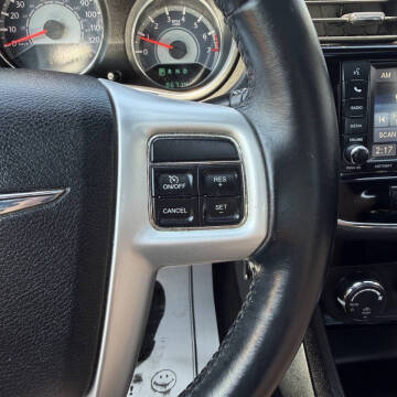 2014 Chrysler 200 Limited