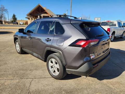 2020 Toyota RAV4 XLE