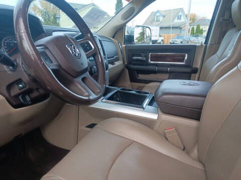 2011 RAM 3500 Laramie