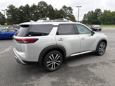 2025 Nissan Pathfinder Platinum