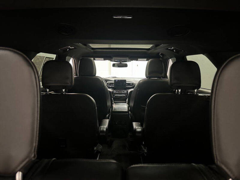 2022 Ford Explorer ST-Line