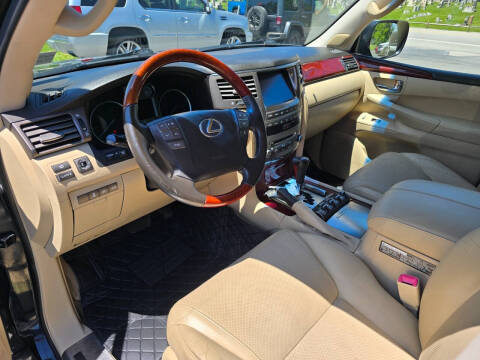 2011 Lexus LX 570