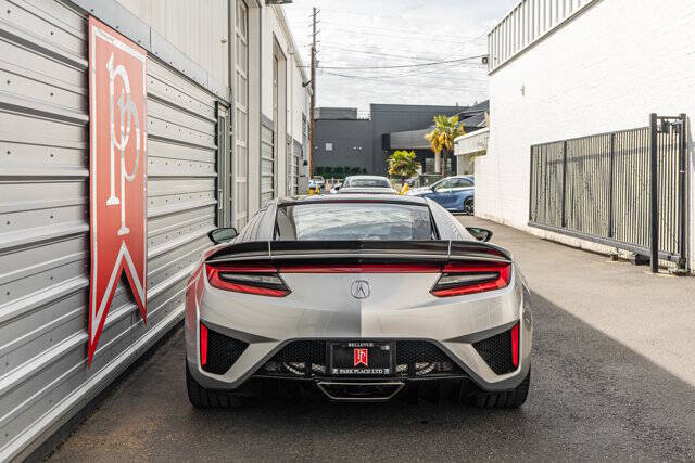 2018 Acura NSX 32