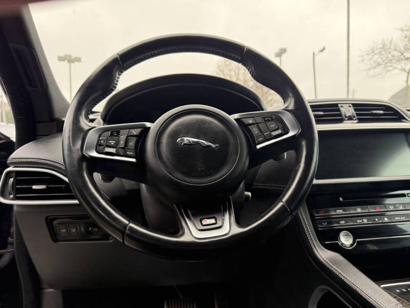 2017 Jaguar F-PACE S