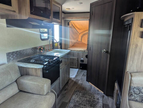 2018 Jayco Jay Feather X17Z / 18ft