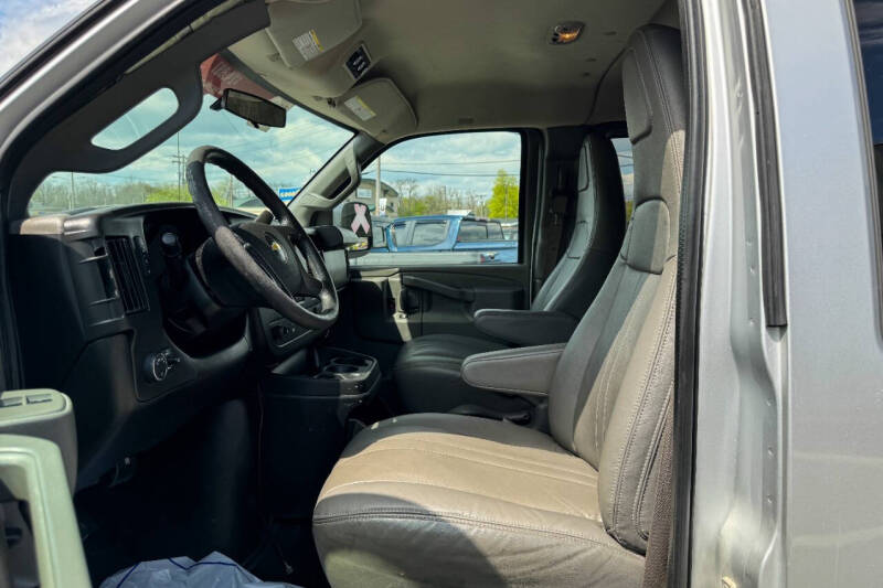 2016 Chevrolet Express LS 3500