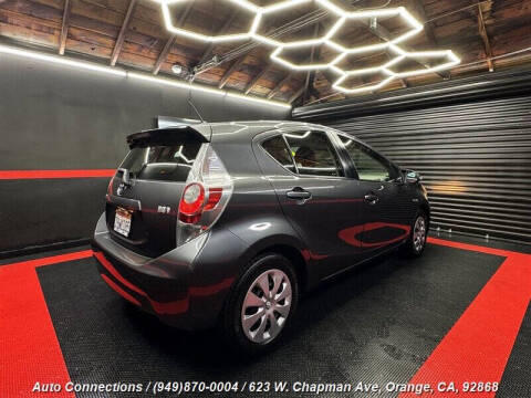 2014 Toyota Prius c Three
