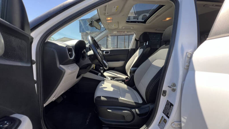 2020 Hyundai Venue SEL