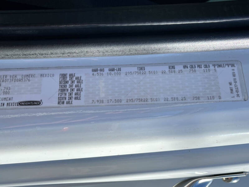 2015 Freightliner M2 106